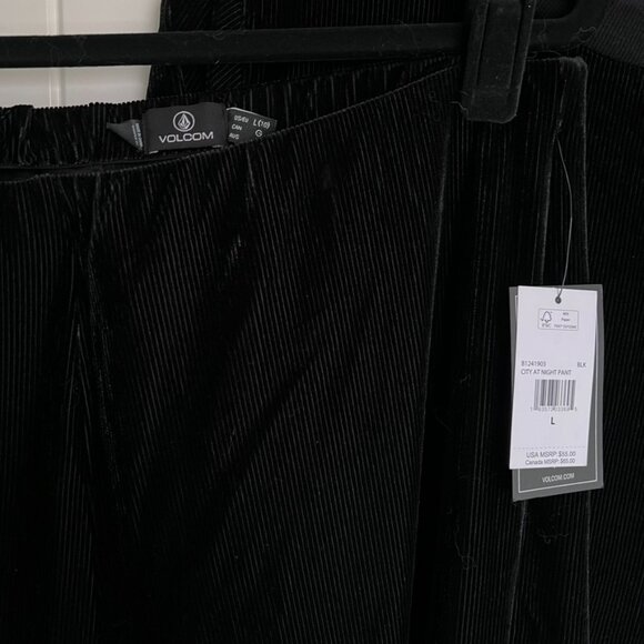 Volcom Velvet Set - Picture 3 of 10